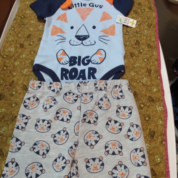 Baby onesies outfit - Picture 3 of 3